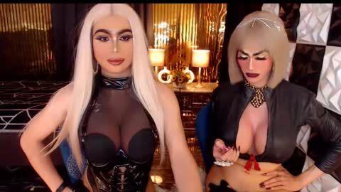 ravenmystiquex online show from May 23, 2:51 am