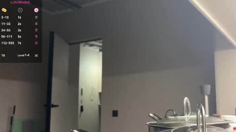 RickiSanchez online show from September 17, 3:28 pm