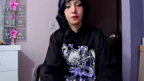 Twelve 3 Inst Twelve 312002 Twitter Room312 2002 online show from May 16, 3:33 pm