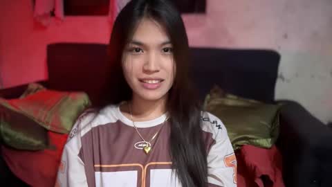 Snapshot of sabrina_maxx chatting on October 30, 3:00 pm Nadine online show from October 30, 3:00 pm