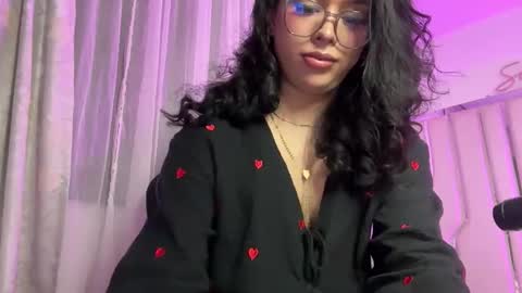 Samantha Bernardo online show from May 25, 2:52 am