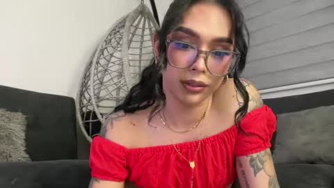 Samantha Bernardo online show from June 18, 4:35 am