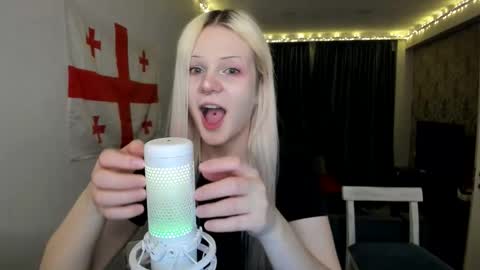 Snapshot of samanthamiasnik1 chatting on January 2, 5:07 pm Samantha online show from January 2, 5:07 pm