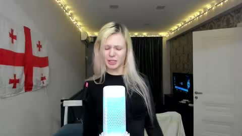 Snapshot of samanthamiasnik1 chatting on January 14, 9:41 pm Samantha online show from January 14, 9:41 pm