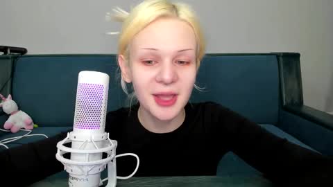Snapshot of samanthamiasnik1 chatting on February 24, 8:25 pm Samantha online show from February 24, 8:25 pm