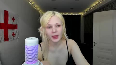Snapshot of samanthamiasnik1 chatting on February 27, 4:32 pm Samantha online show from February 27, 4:32 pm