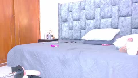 samirths_boy_ online show from May 15, 8:17 pm
