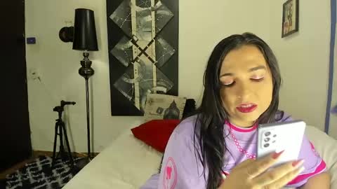  SARAHJEY     online show from April 24, 8:23 pm