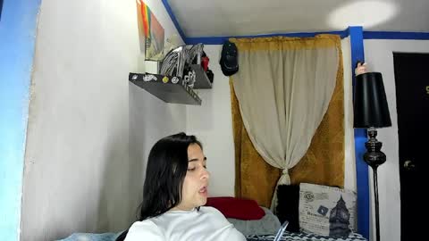  SARAHJEY     online show from May 10, 11:21 pm