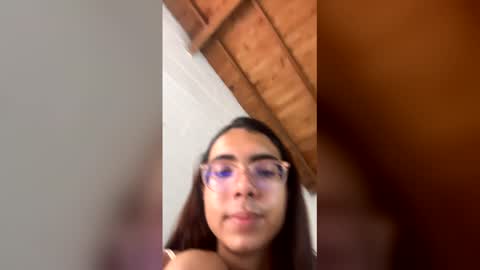 sarasaenz999 online show from April 29, 5:52 pm