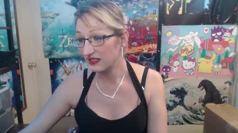 Savanah online show from November 14, 5:32 pm