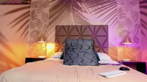 Scarleet online show from October 27, 8:06 pm