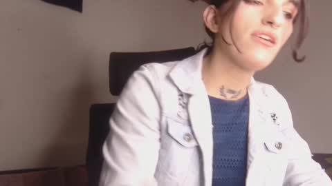 scarlet online show from December 14, 10:05 pm