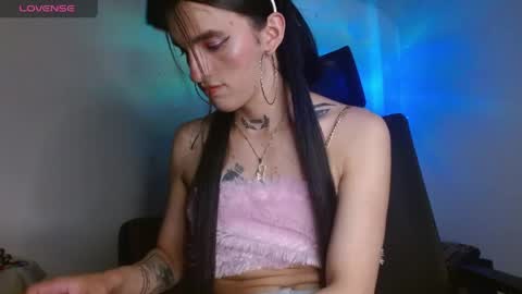 scarlet online show from May 31, 1:26 am