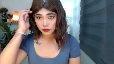    online show from December 5, 11:05 am