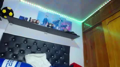 Myystiic online show from April 27, 1:59 am