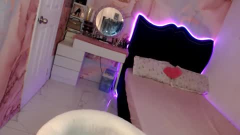 Vanessa online show from May 15, 1:36 am