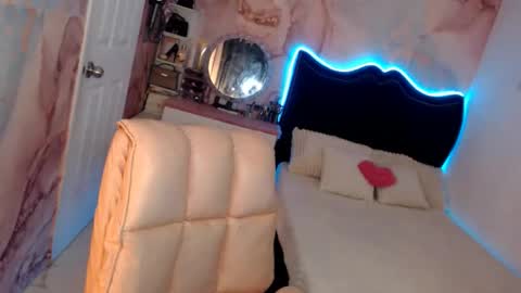 Vanessa online show from May 20, 2:34 pm