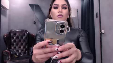 YOUR LOVES CHEALSY online show from February 15, 11:42 am