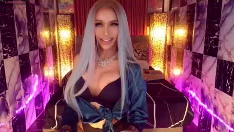 KATARINA LUST online show from May 5, 11:05 am