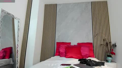 Selenne online show from May 27, 2:41 am