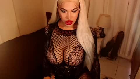 unstappable queen kate online show from May 19, 1:56 am