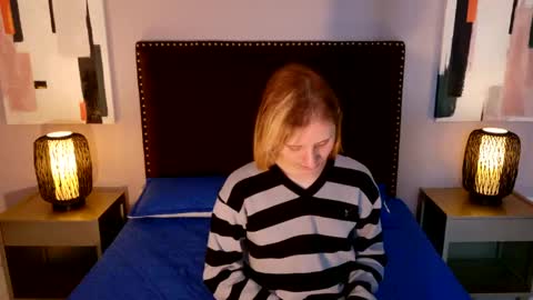 Seraphine star online show from May 2, 1:10 am