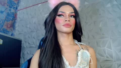 sexyhotbabe18 online show from February 9, 2:17 am