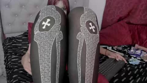 shadow_queen666 online show from May 28, 3:37 am