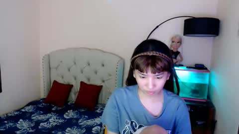 SHANTA FOX  s online show from March 2, 1:40 pm