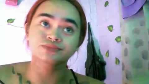 Shimilove online show from May 18, 1:17 pm