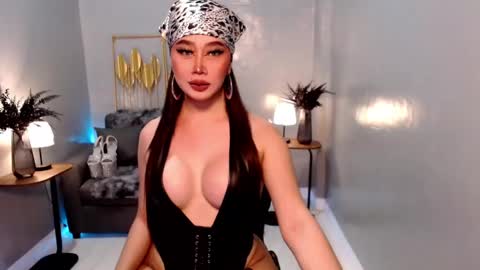 WET AND WILD YHANNA online show from February 17, 2:04 pm