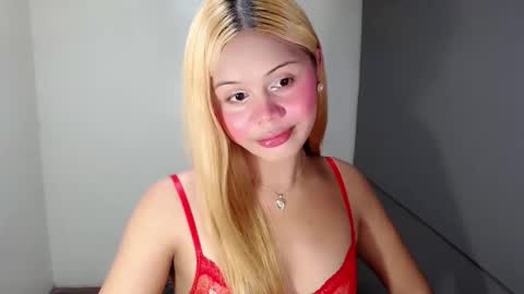 sinfulrose_ online show from February 8, 11:22 pm
