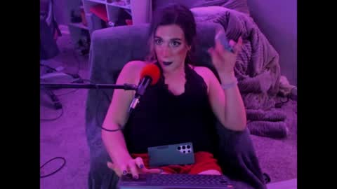 SirenSasha online show from December 30, 1:36 pm