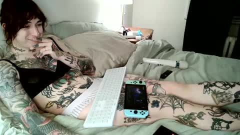 gapingsissyslut online show from February 13, 3:45 am