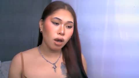    online show from November 24, 11:45 am