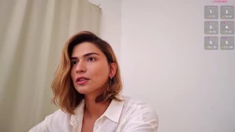 Vi online show from May 7, 8:49 pm