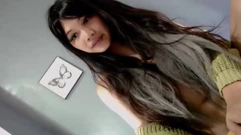 slut4attention online show from May 28, 6:33 am