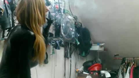 smokeslut365 online show from May 22, 2:29 am