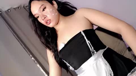 sophia_walker18 online show from April 30, 9:41 pm