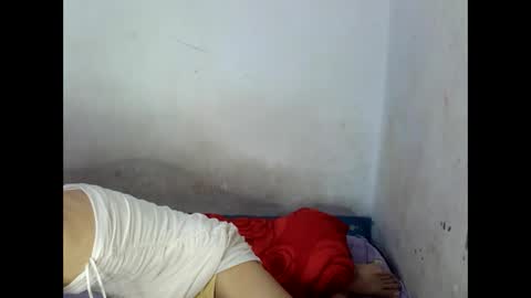 sophialaurel online show from January 6, 9:11 pm