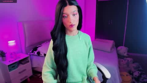    online show from November 25, 8:38 am