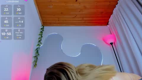 Sophie online show from November 15, 12:52 am