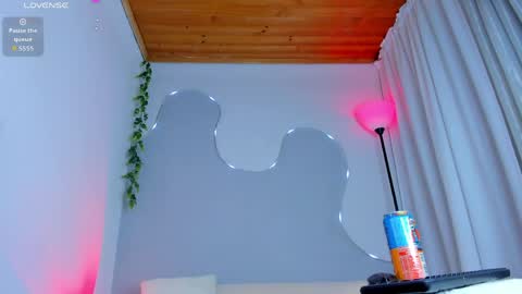Sophie online show from May 21, 2:07 am
