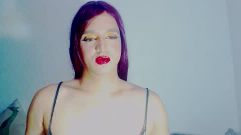 sophiehillsxo online show from February 27, 6:30 am