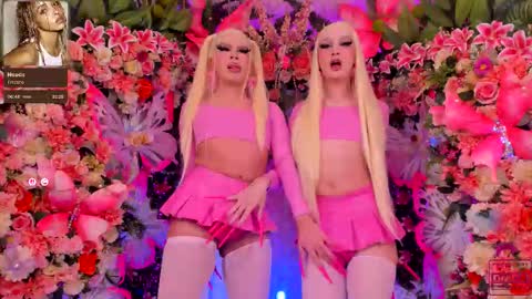 Snapshot of spicysluts chatting on October 16, 12:55 am  Alison  Sharon  online show from October 16, 12:55 am