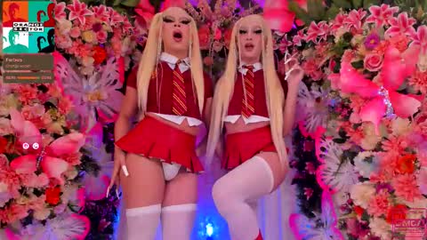 Snapshot of spicysluts chatting on October 18, 3:21 am  Alison  Sharon  online show from October 18, 3:21 am