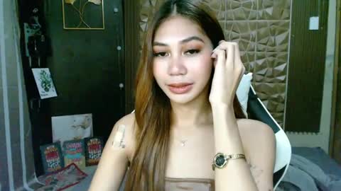 Yan online show from February 4, 6:27 pm