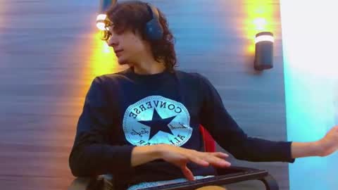 ethan online show from May 1, 12:53 pm