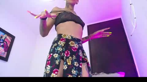 Srta. Fox online show from September 17, 11:59 am